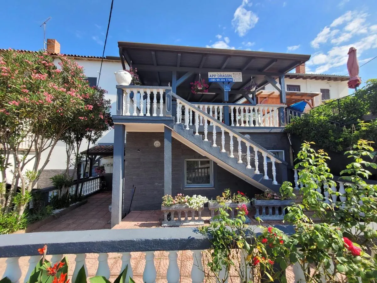 Apartments Dragon Umag